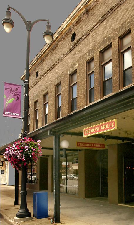 Tremont Inn On Main Marshalltown Exterior photo