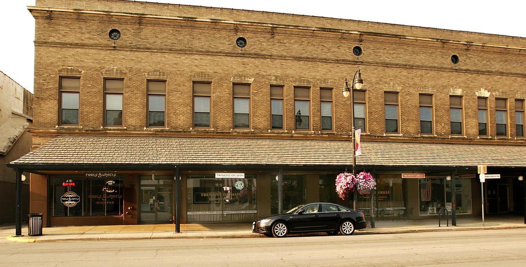 Tremont Inn On Main Marshalltown Exterior photo